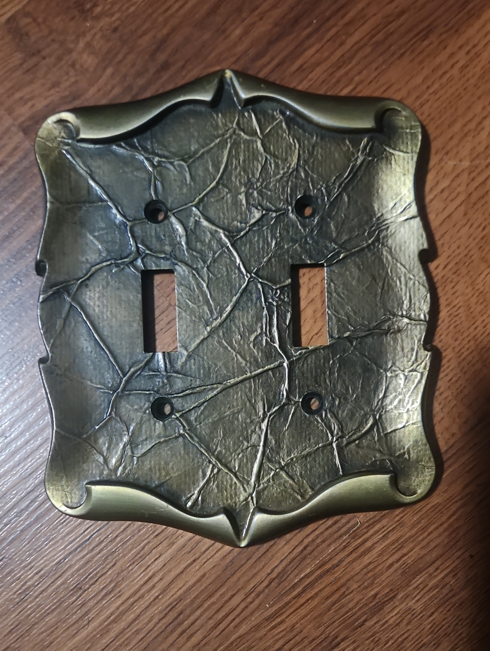 Decorative Double Toggle Wall Plate Cover in Antique Brass Finish